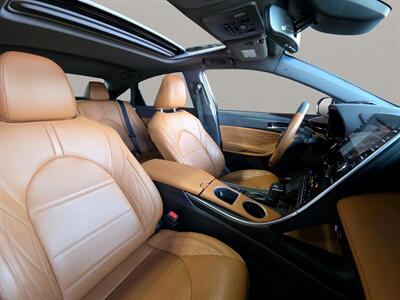 2021 Toyota Avalon Hybrid Limited   - Photo 19 - Lennox, CA 90304