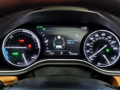 2021 Toyota Avalon Hybrid Limited   - Photo 11 - Lennox, CA 90304