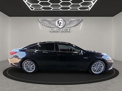 2021 Toyota Avalon Hybrid Limited   - Photo 8 - Lennox, CA 90304