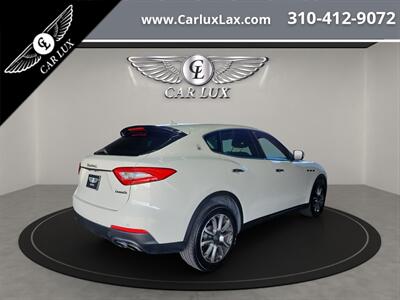 2018 Maserati Levante   - Photo 7 - Lennox, CA 90304