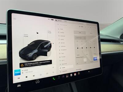 2024 Tesla Model Y Long Range - Photo 19 - Lennox, CA 90304