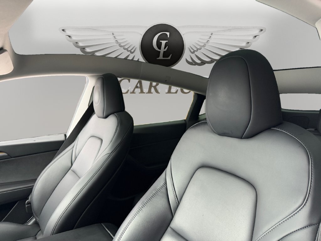 2024 Tesla Model Y Long Range - Photo 9 - Lennox, CA 90304