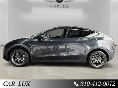 2024 Tesla Model Y Long Range - Photo 2 - Lennox, CA 90304