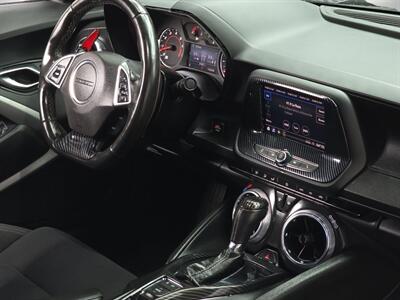 2020 Chevrolet Camaro LT1   - Photo 10 - Lennox, CA 90304