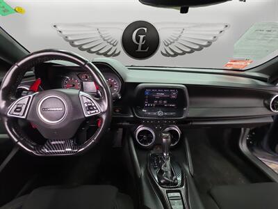 2020 Chevrolet Camaro LT1   - Photo 12 - Lennox, CA 90304