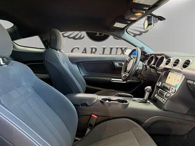 2019 Ford Mustang EcoBoost   - Photo 14 - Lennox, CA 90304