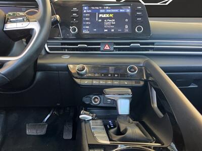 2022 Hyundai ELANTRA SEL   - Photo 14 - Lennox, CA 90304