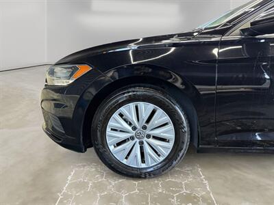 2019 Volkswagen Jetta 1.4T S   - Photo 14 - Lennox, CA 90304