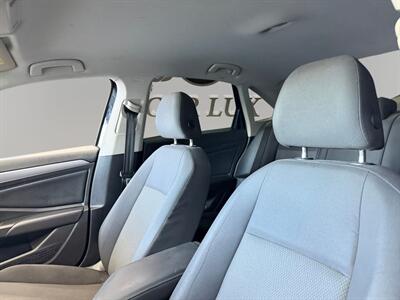 2019 Volkswagen Jetta 1.4T S   - Photo 9 - Lennox, CA 90304