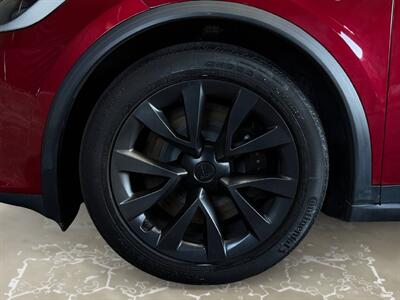 2023 Tesla Model X - Photo 14 - Lennox, CA 90304