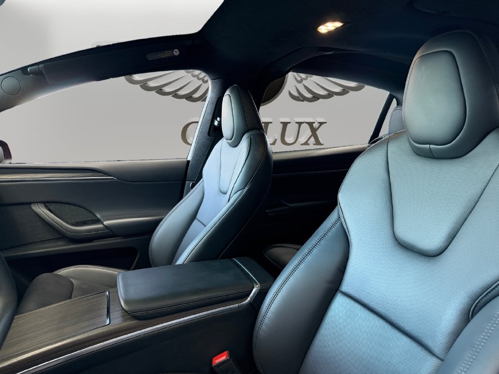 2023 Tesla Model X - Photo 9 - Lennox, CA 90304
