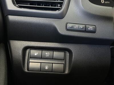2025 Nissan LEAF S - Photo 18 - Lennox, CA 90304