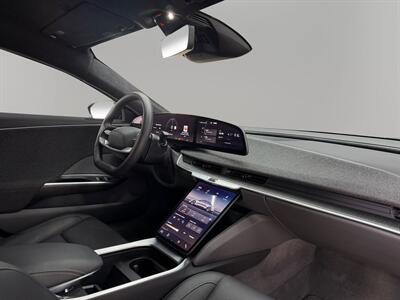 2024 Lucid Air Touring - Photo 16 - Lennox, CA 90304
