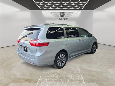 2020 Toyota Sienna Limited Premium 7 Passenger - Photo 5 - Lennox, CA 90304