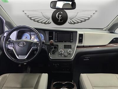 2020 Toyota Sienna Limited Premium 7 Passenger - Photo 12 - Lennox, CA 90304