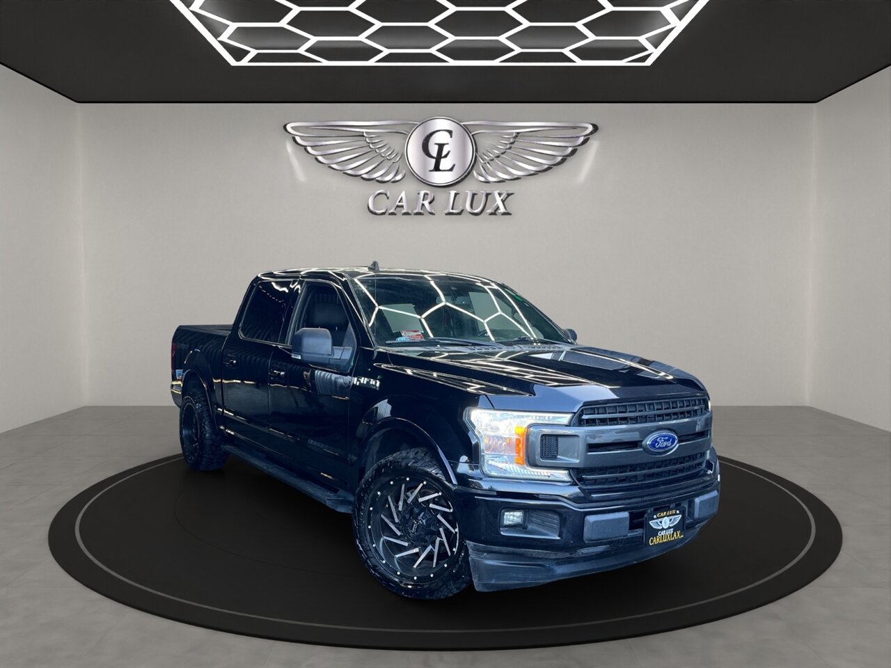 2019 Ford F-150 XLT - Photo 1 - Lennox, CA 90304