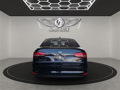 2018 Volkswagen Jetta 1.8T SE Sport   - Photo 5 - Lennox, CA 90304