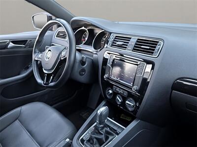 2018 Volkswagen Jetta 1.8T SE Sport   - Photo 15 - Lennox, CA 90304
