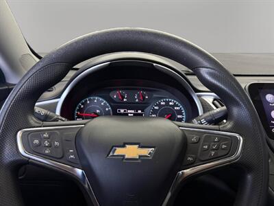 2023 Chevrolet Malibu LT 1LT   - Photo 17 - Lennox, CA 90304