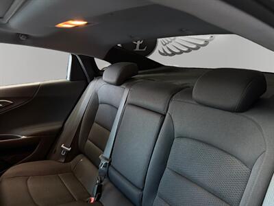 2023 Chevrolet Malibu LT 1LT   - Photo 13 - Lennox, CA 90304