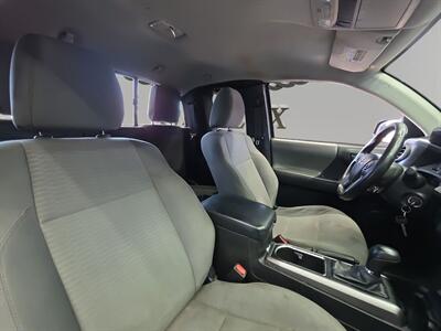 2016 Toyota Tacoma SR5   - Photo 15 - Lennox, CA 90304