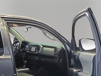 2016 Toyota Tacoma SR5   - Photo 19 - Lennox, CA 90304