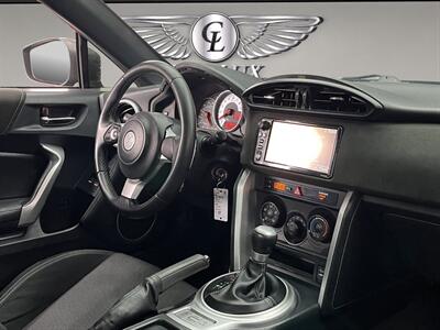 2017 Toyota 86   - Photo 17 - Lennox, CA 90304