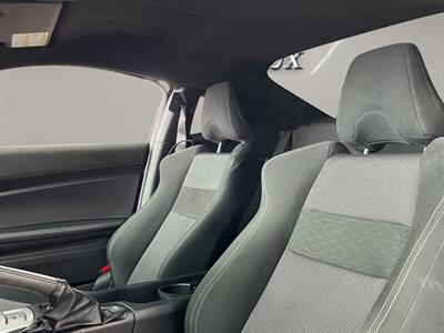 2017 Toyota 86   - Photo 9 - Lennox, CA 90304