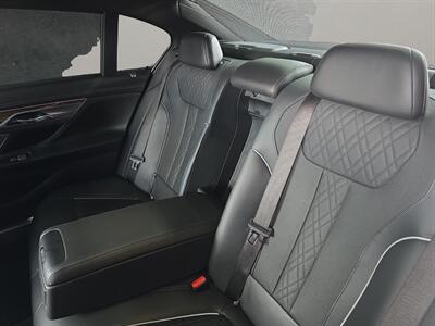2017 BMW 750i  M SPORT - Photo 12 - Lennox, CA 90304