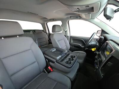 2018 Chevrolet Silverado 1500 LT LT1 - Photo 14 - Lennox, CA 90304
