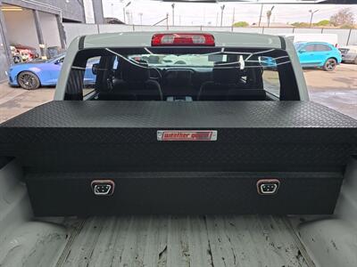 2018 Chevrolet Silverado 1500 LT LT1 - Photo 17 - Lennox, CA 90304