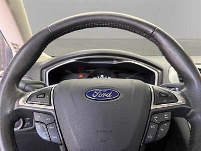 2016 Ford Fusion Hybrid Titanium   - Photo 17 - Lennox, CA 90304