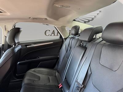 2016 Ford Fusion Hybrid Titanium   - Photo 13 - Lennox, CA 90304
