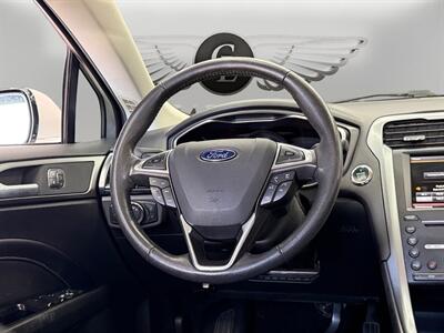 2016 Ford Fusion Hybrid Titanium   - Photo 12 - Lennox, CA 90304