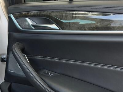 2020 BMW M550i xDrive  M SPORT - Photo 18 - Lennox, CA 90304