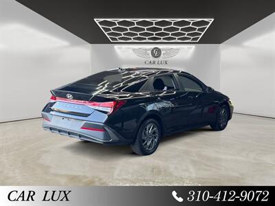 2024 Hyundai ELANTRA SEL - Photo 5 - Lennox, CA 90304