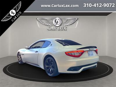 2011 Maserati GranTurismo S   - Photo 5 - Lennox, CA 90304