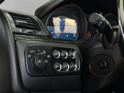 2011 Maserati GranTurismo S   - Photo 18 - Lennox, CA 90304