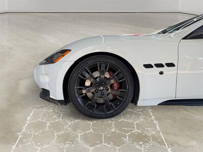 2011 Maserati GranTurismo S   - Photo 14 - Lennox, CA 90304