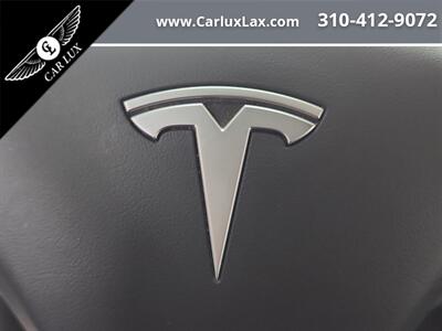 2022 Tesla Model Y Long Range   - Photo 11 - Lennox, CA 90304