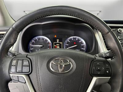 2016 Toyota Highlander XLE V6   - Photo 17 - Lennox, CA 90304