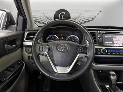 2016 Toyota Highlander XLE V6   - Photo 12 - Lennox, CA 90304