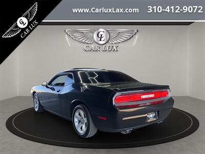 2014 Dodge Challenger SXT   - Photo 5 - Lennox, CA 90304