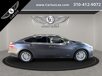 2015 Toyota Avalon Hybrid Limited   - Photo 8 - Lennox, CA 90304