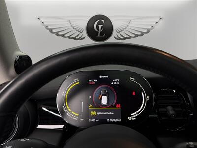 2022 MINI Hardtop 2 Door Signature Plus   - Photo 21 - Lennox, CA 90304