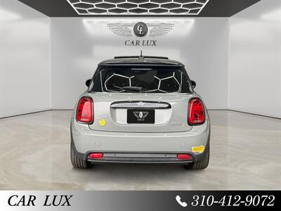 2022 MINI Hardtop 2 Door Signature Plus   - Photo 4 - Lennox, CA 90304