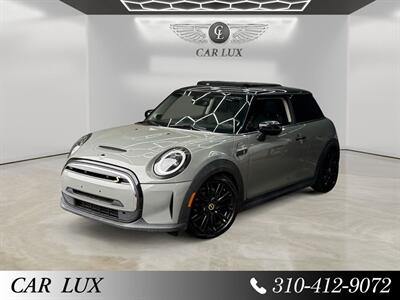 2022 MINI Hardtop 2 Door Signature Plus Hatchback