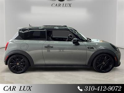 2022 MINI Hardtop 2 Door Signature Plus   - Photo 6 - Lennox, CA 90304