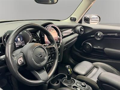 2022 MINI Hardtop 2 Door Signature Plus   - Photo 16 - Lennox, CA 90304
