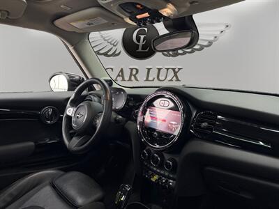 2022 MINI Hardtop 2 Door Signature Plus   - Photo 17 - Lennox, CA 90304